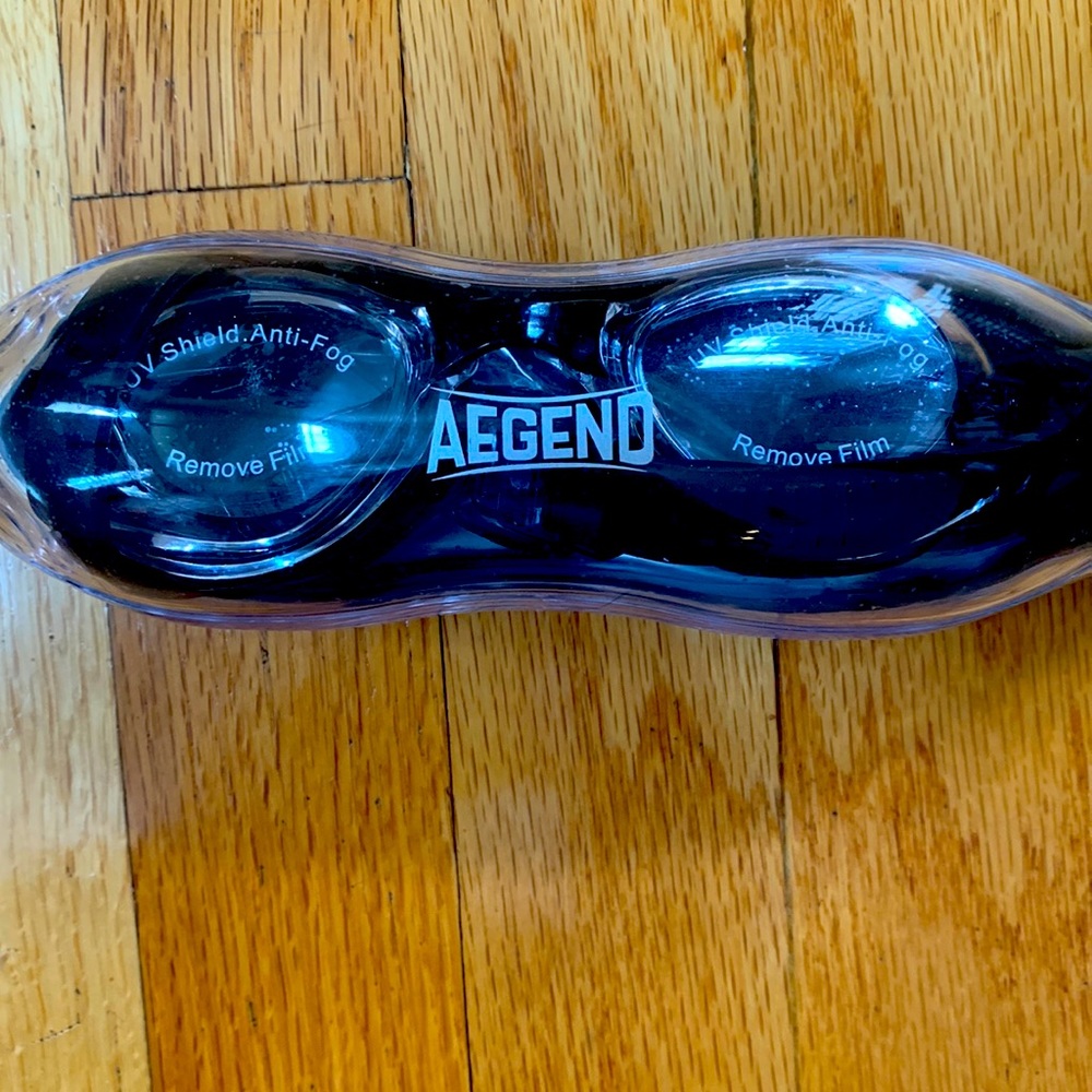 New aegend goggles for Swimming or protecting lash extensions